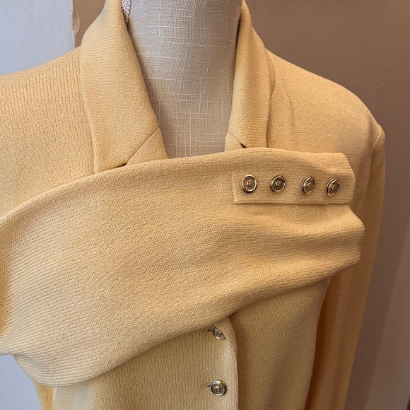 St. John Yellow Blazer with Button Detail. Size 12. - Picture 6 of 10